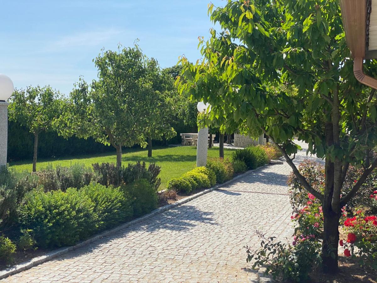 Gites Des Sablons Chatillon-sur-Marne ภายนอก รูปภาพ